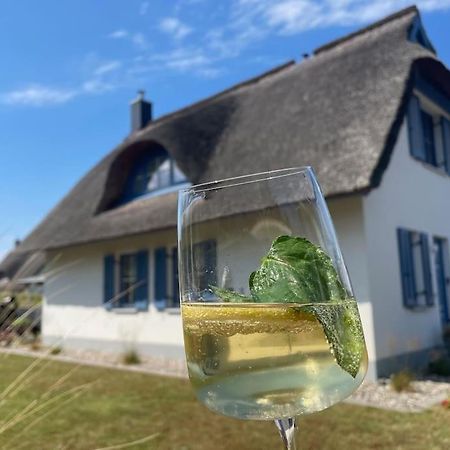 Reetdachhaus Seasons Mit Kamin & Sauna Groß Schwansee Zewnętrze zdjęcie