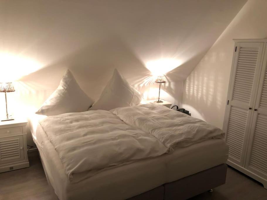 Reetdachhaus Seasons Mit Kamin & Sauna Groß Schwansee Zewnętrze zdjęcie