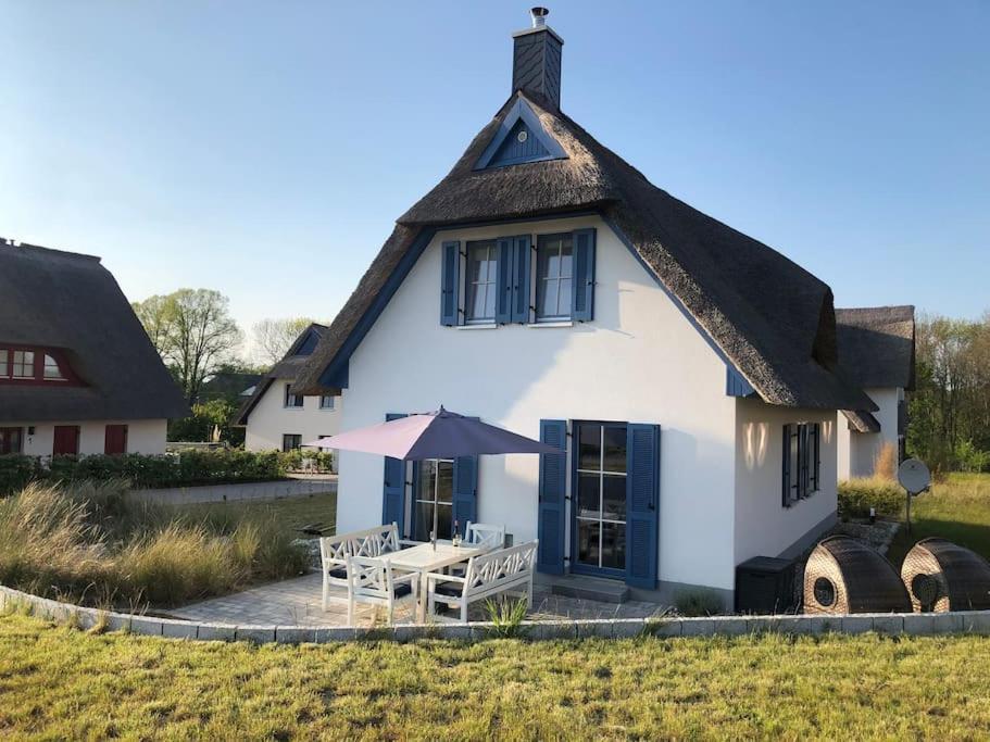 Reetdachhaus Seasons Mit Kamin & Sauna Groß Schwansee Zewnętrze zdjęcie