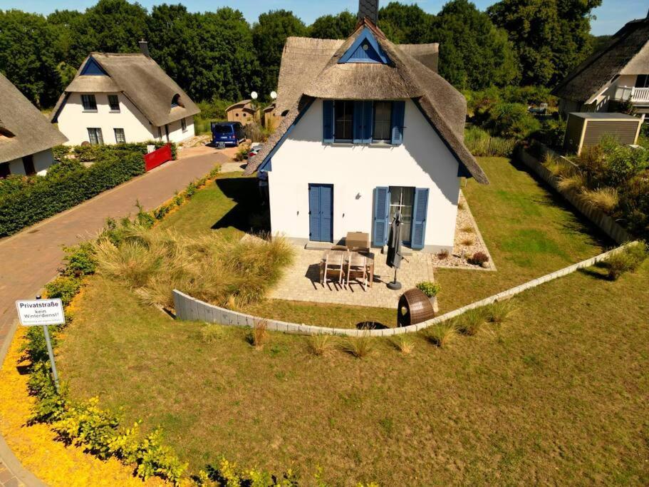 Reetdachhaus Seasons Mit Kamin & Sauna Groß Schwansee Zewnętrze zdjęcie